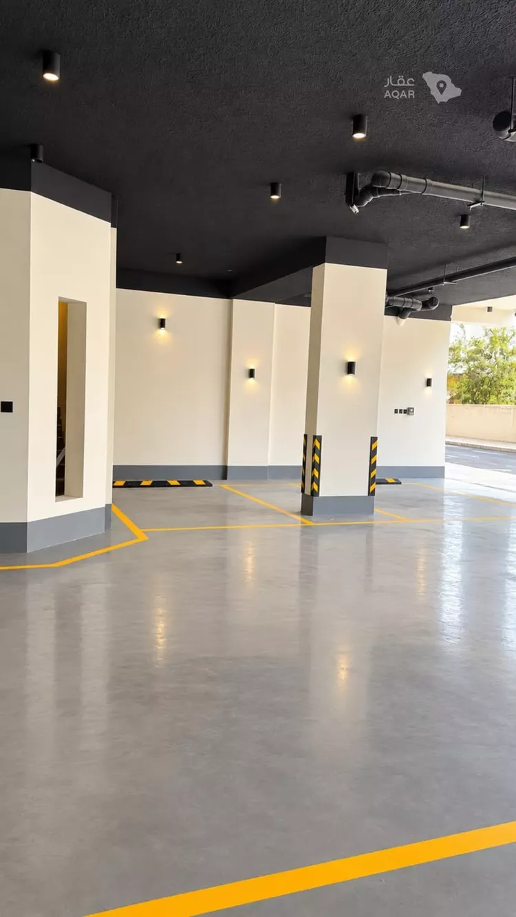 عمارة للإيجار في شارع تبوك, حي الثقبة, مدينة الخبر, المنطقة الشرقية 4