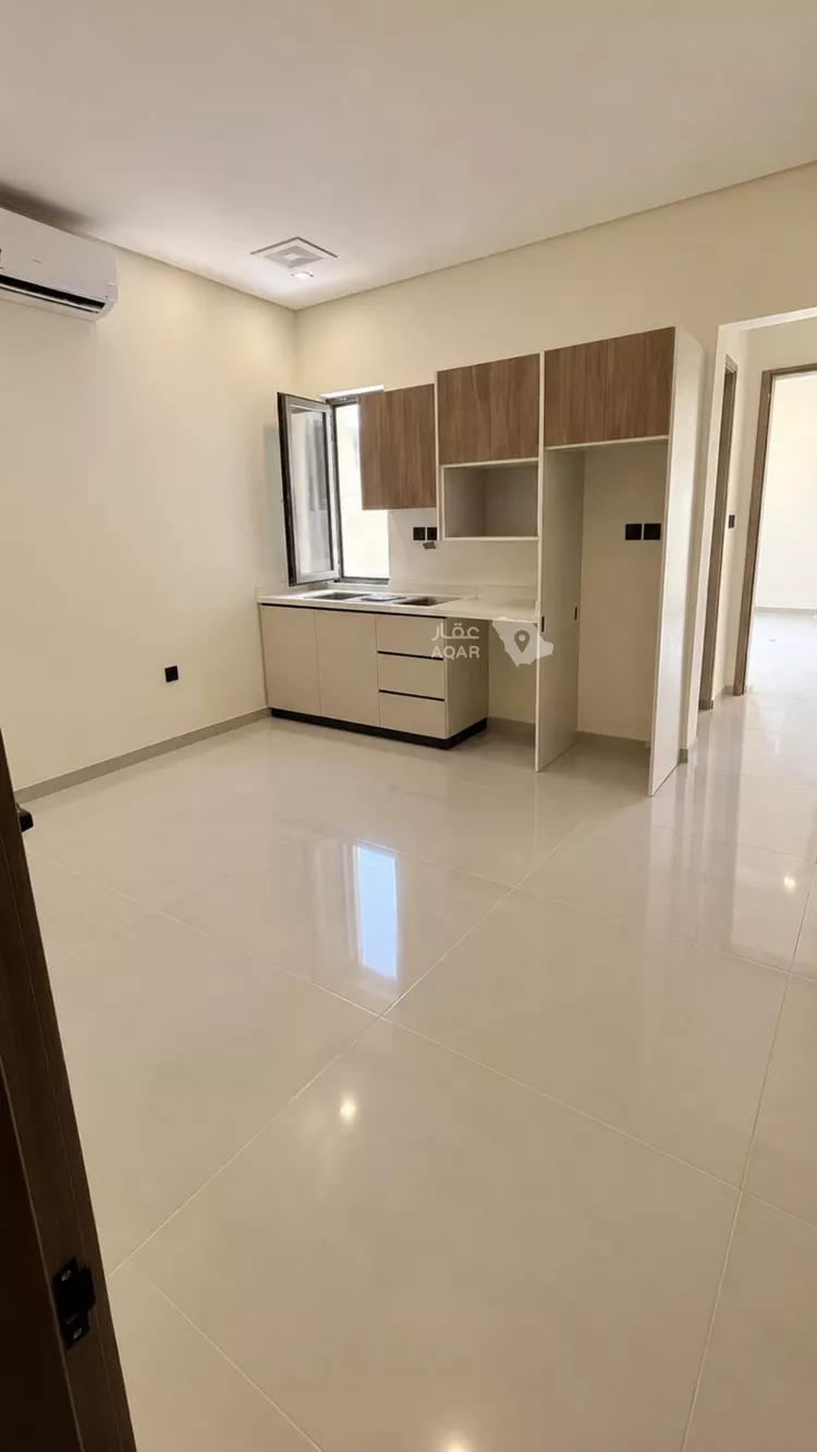 عمارة للإيجار في شارع تبوك, حي الثقبة, مدينة الخبر, المنطقة الشرقية 6
