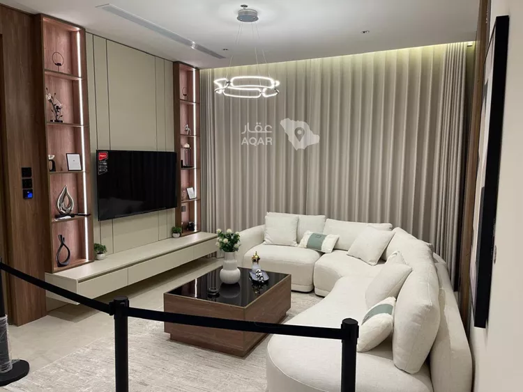 شقة للبيع في شارع الالمعي, حي البندرية, مدينة الخبر, المنطقة الشرقية 4