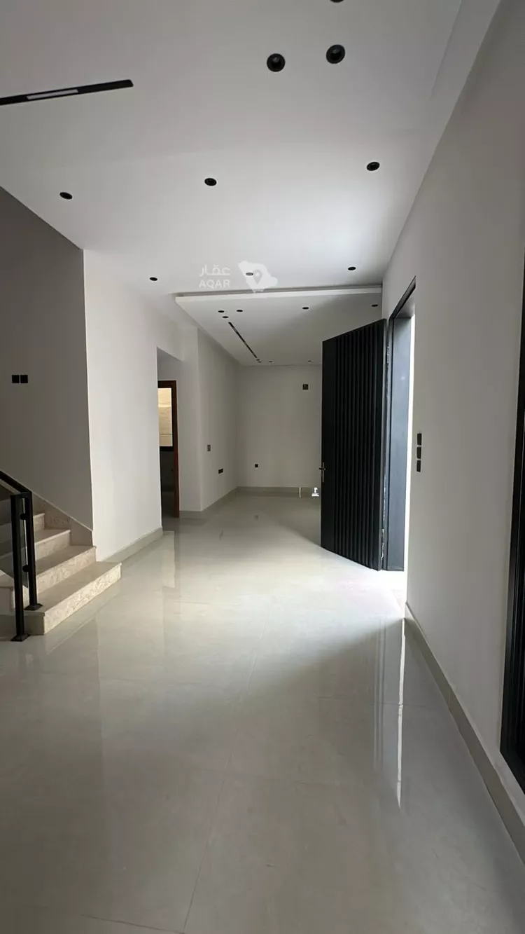 Villa for Sale in Riyadh Al Mahdiyah صورة 3