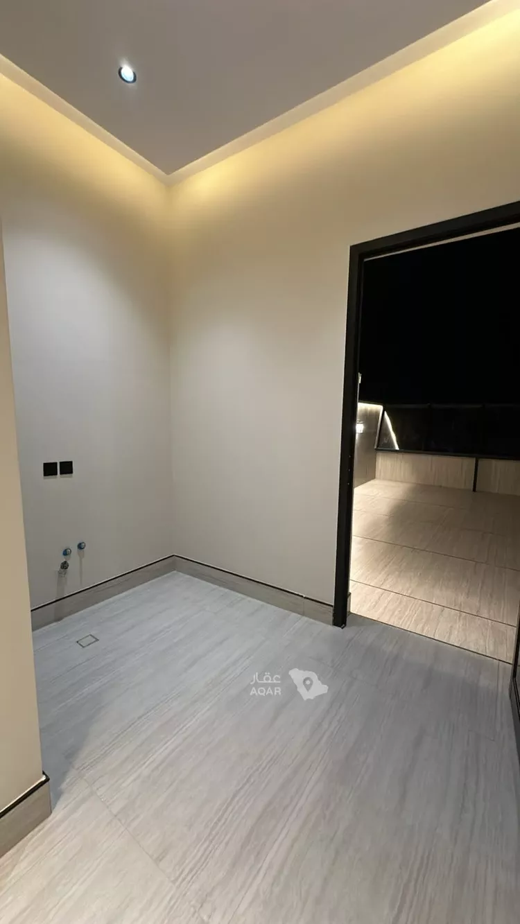 فيلا للبيع في شارع المظفر بن النموذج, حي المهدية, مدينة الرياض, منطقة الرياض 11