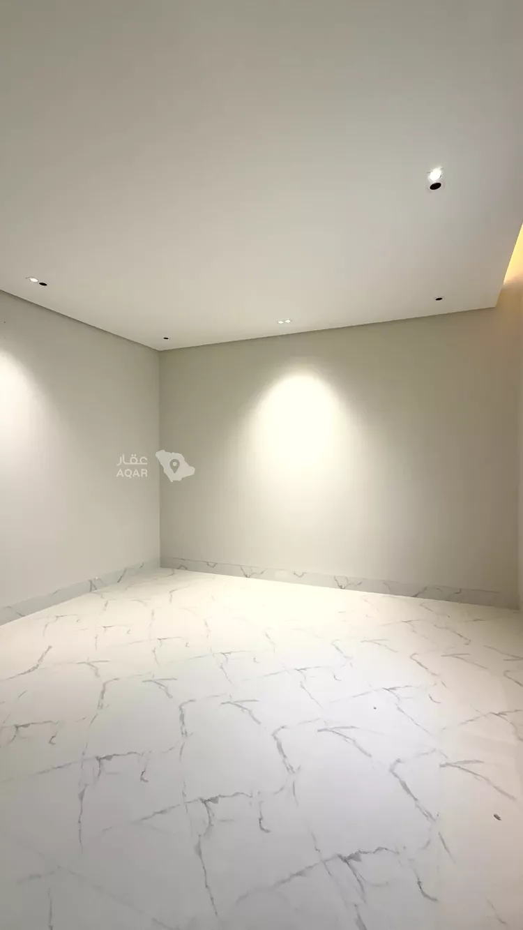 Villa for Sale in Riyadh Al Mahdiyah 4