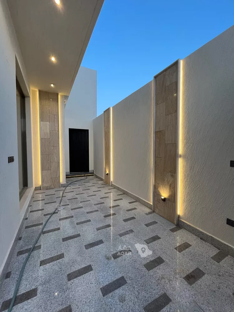 Villa for Sale in Riyadh Al Mahdiyah 3