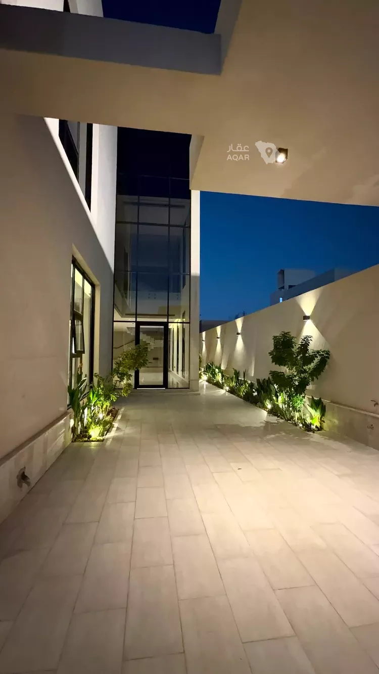 فيلا للبيع في شارع عبداللطيف بن المبارك, حي المهدية, مدينة الرياض, منطقة الرياض صورة 3