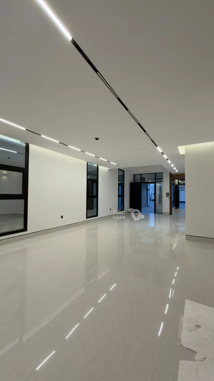 Villa for Sale in Riyadh Al Mahdiyah 10
