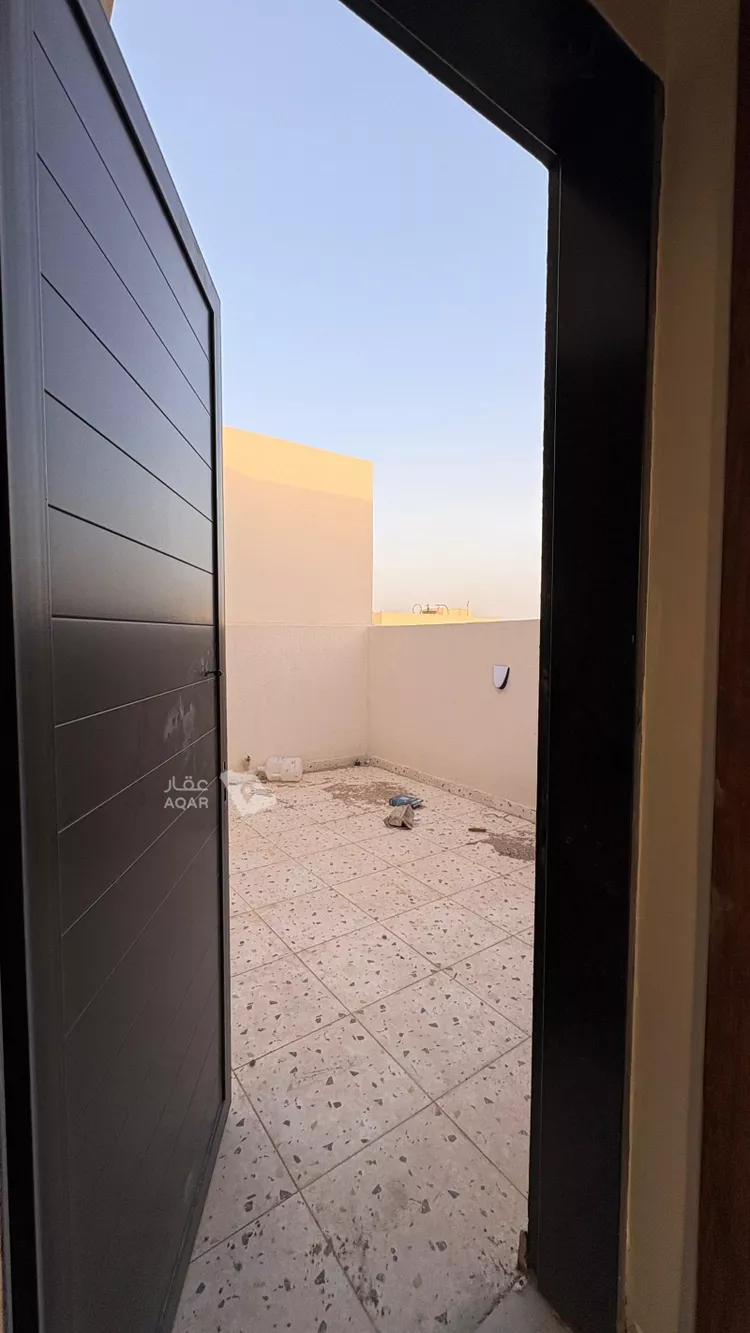 Villa for Sale in Riyadh Al Mahdiyah 2