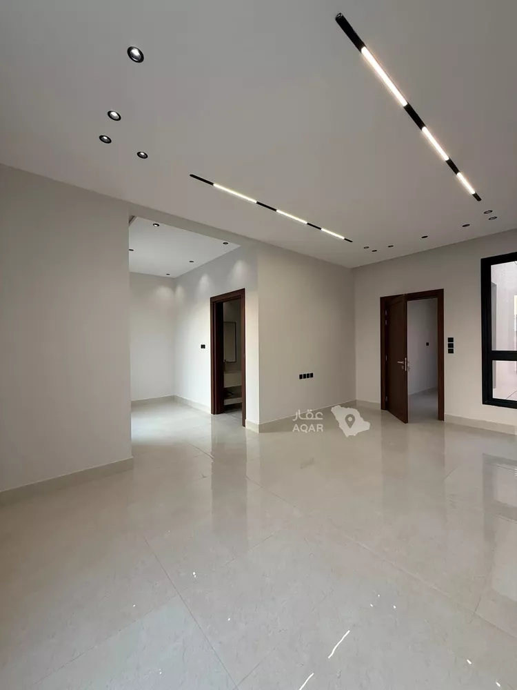 Villa for Sale in Riyadh Al Mahdiyah صورة 4