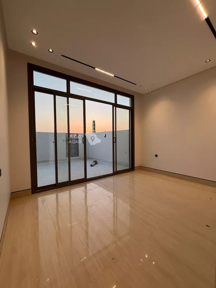 Villa for Sale in Riyadh Al Mahdiyah 17