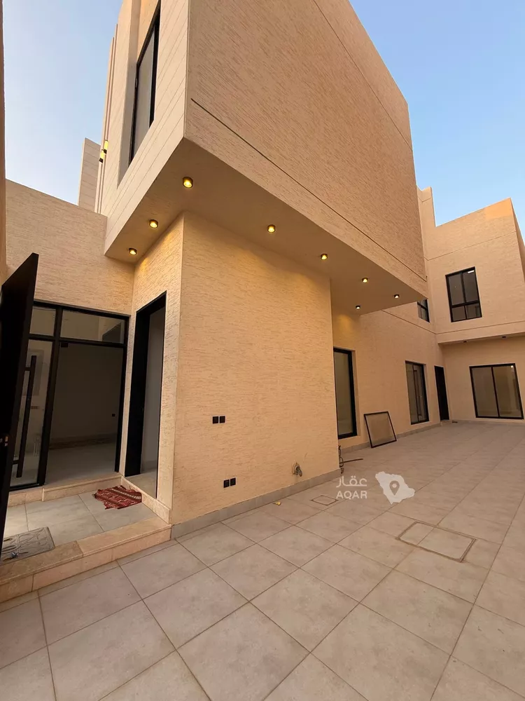 Villa for Sale in Riyadh Al Mahdiyah صورة 2