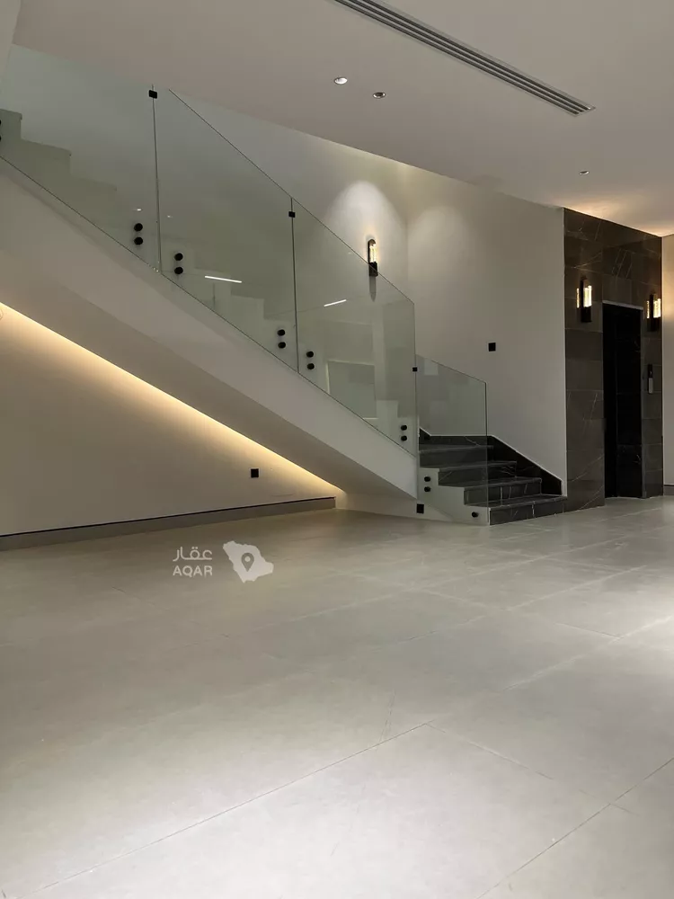 Villa for Sale in Riyadh Al Mahdiyah 4