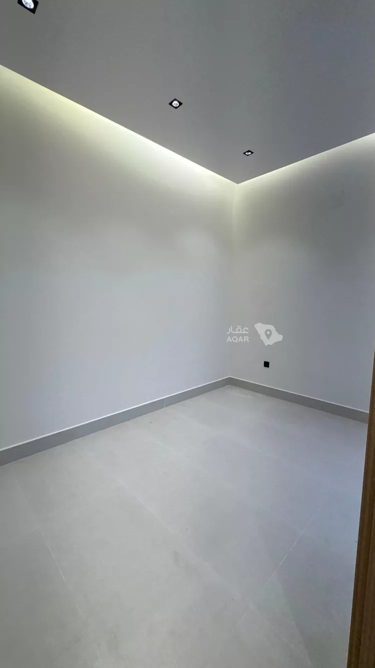 Villa for Sale in Riyadh Al Mahdiyah 11
