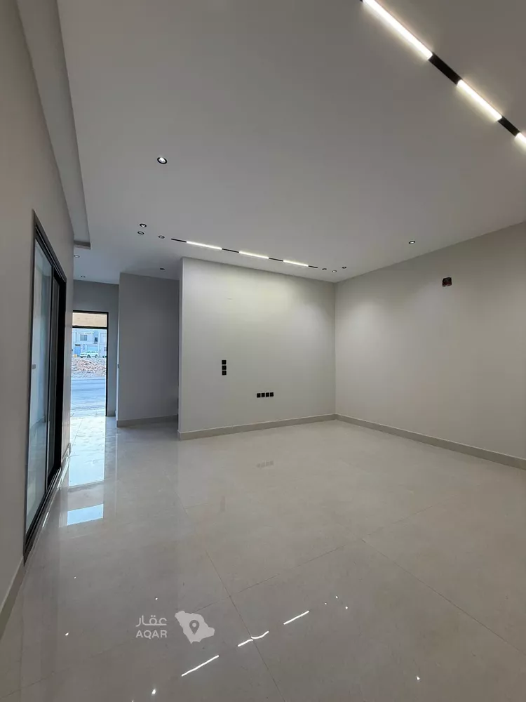 Villa for Sale in Riyadh Al Mahdiyah صورة 3