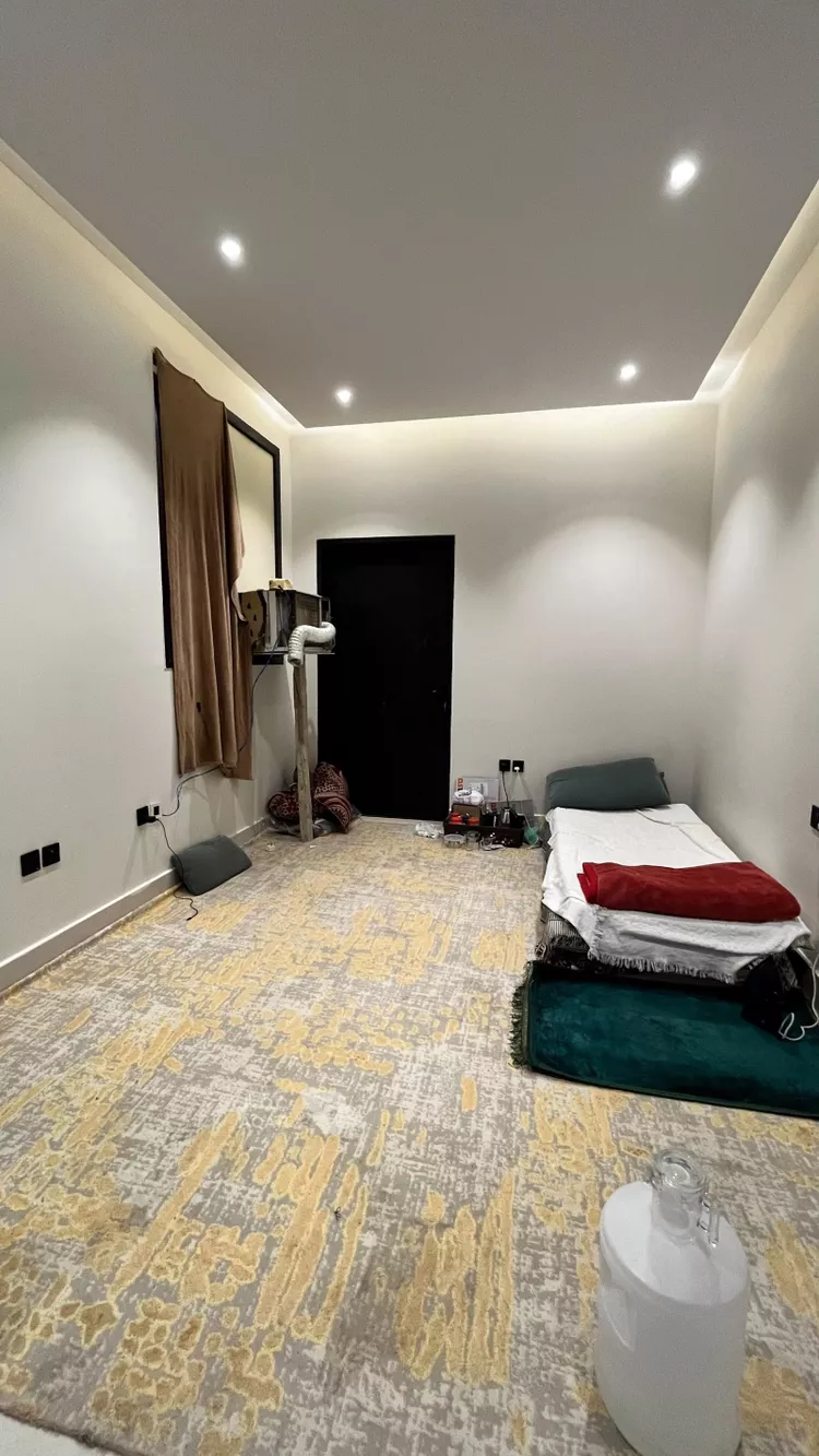 Villa for Sale in Riyadh Al Mahdiyah 13