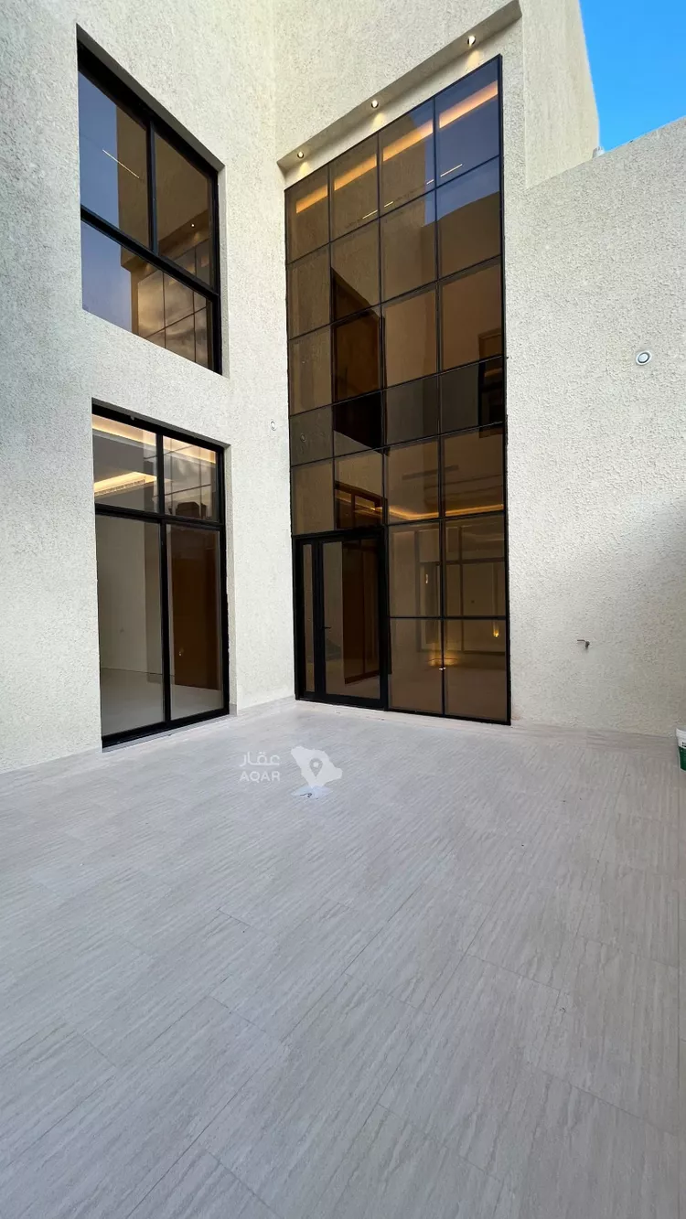 Villa for Sale in Riyadh Al Mahdiyah 3