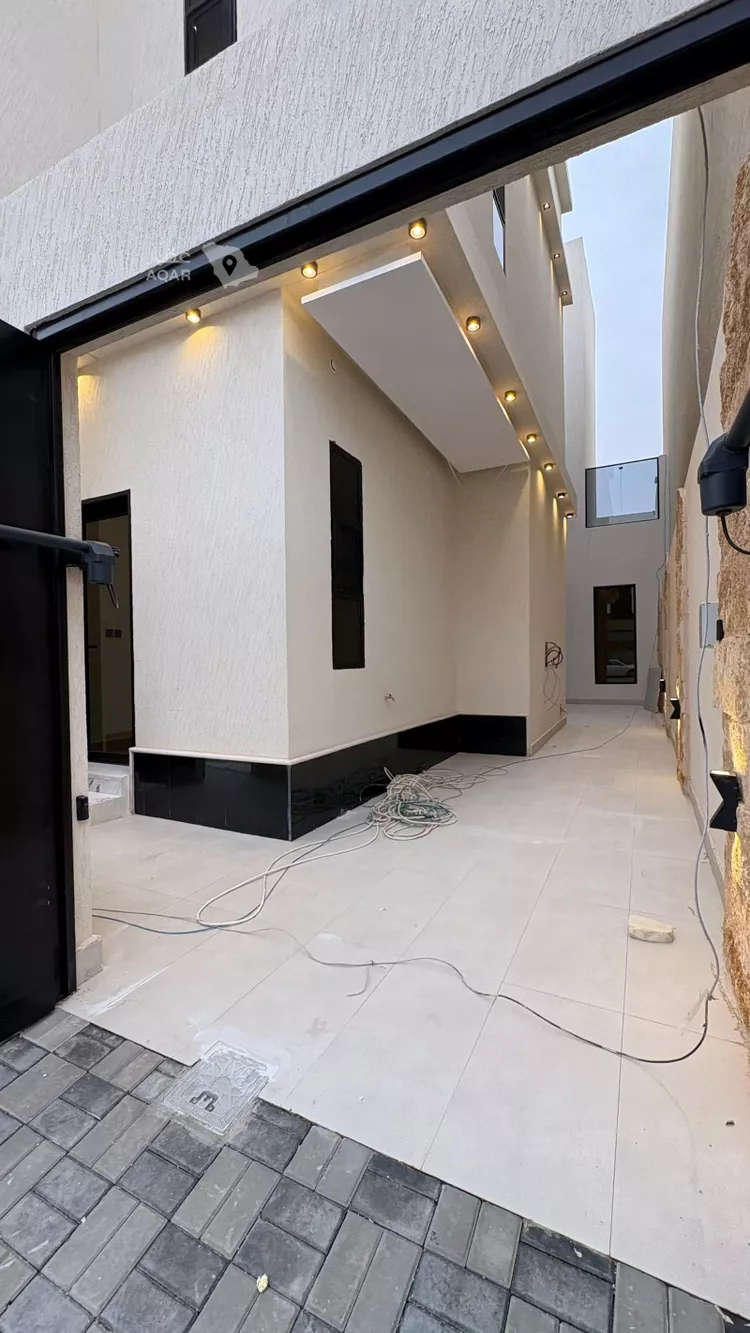 Villa for Sale in Riyadh Al Mahdiyah 3