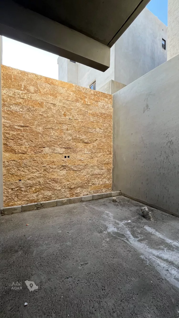 Villa for Sale in Riyadh Al Mahdiyah 12