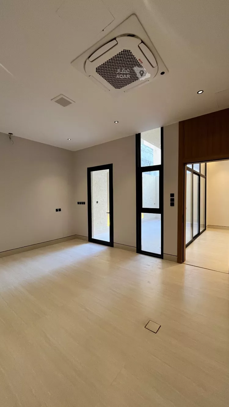 Villa for Sale in Riyadh Al Mahdiyah 9