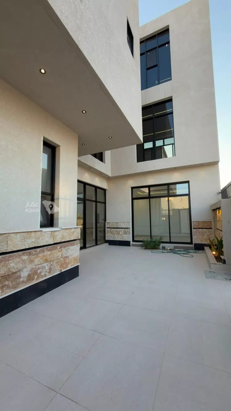 Villa for Sale in Riyadh Al Mahdiyah صورة 2
