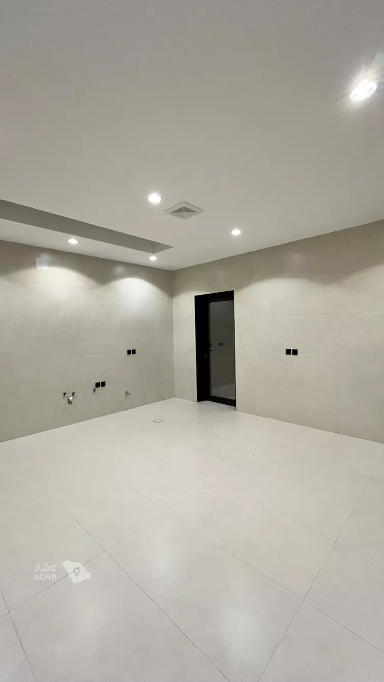 Villa for Sale in Riyadh Al Mahdiyah 12