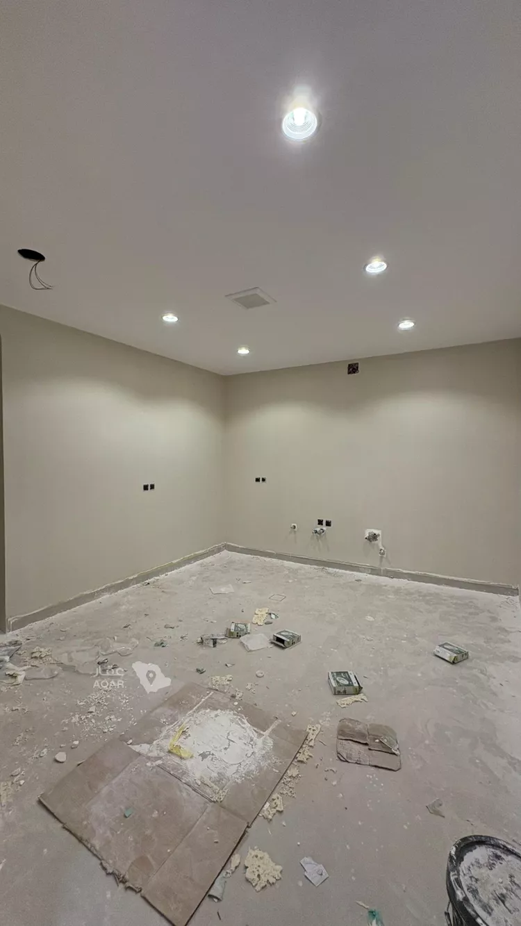 Villa for Sale in Riyadh Al Mahdiyah 14