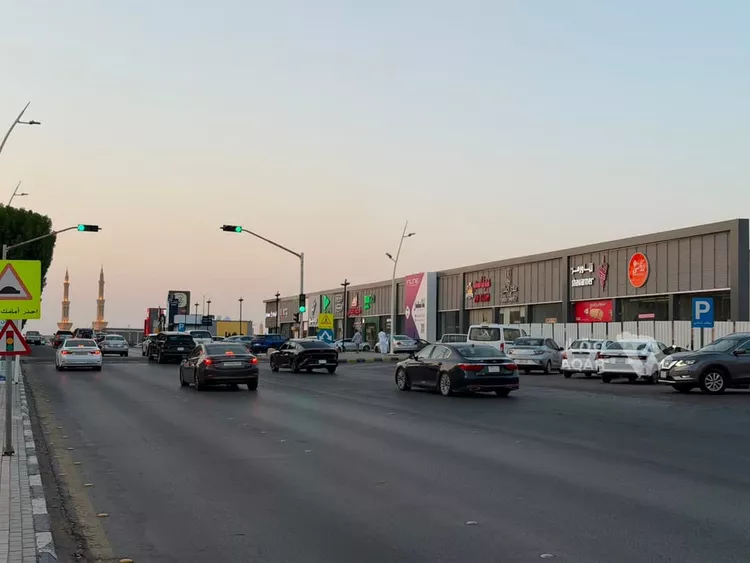 Shop for Rent in Unayzah Al Fakhiriyah