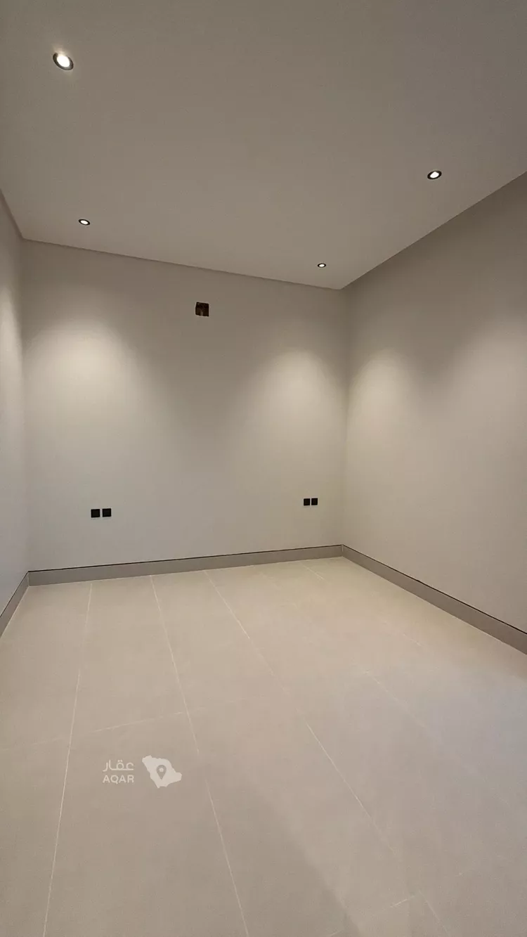 فيلا للبيع في شارع فؤاد سزكين, حي المهدية, مدينة الرياض, منطقة الرياض 8