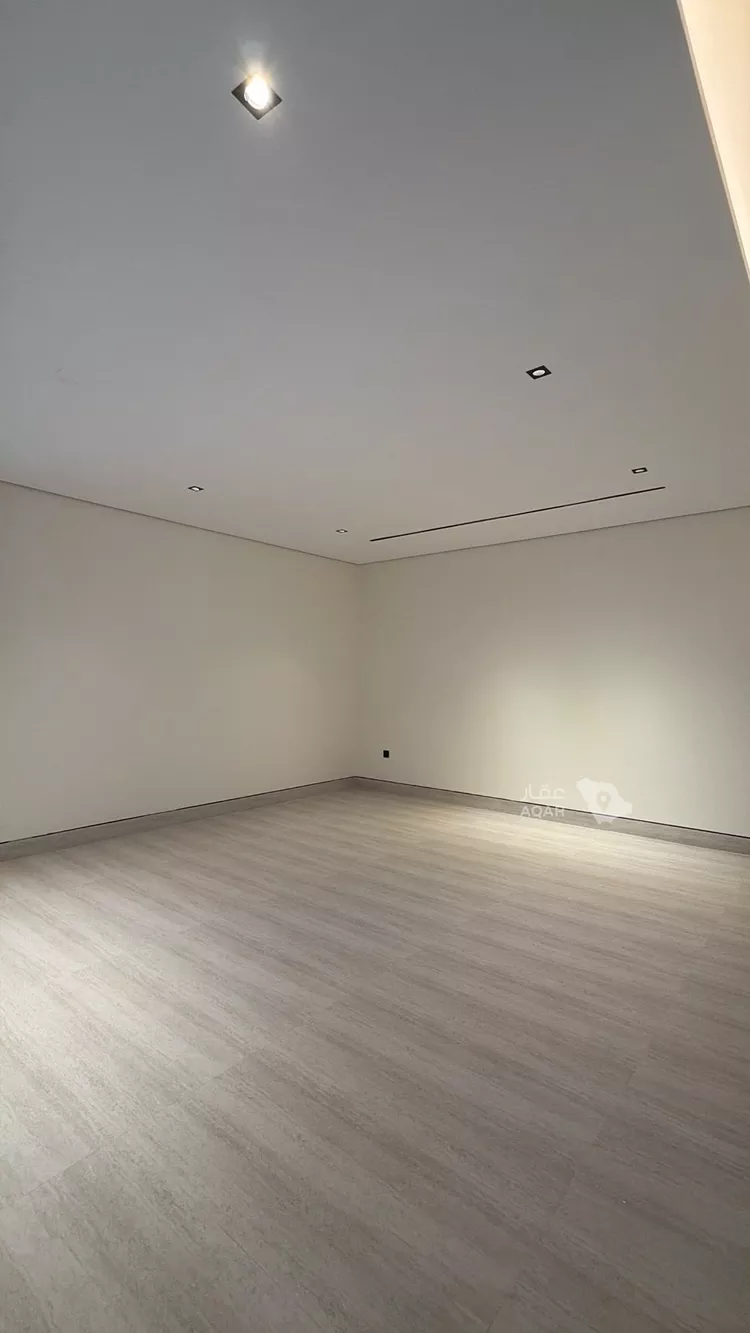 Villa for Sale in Riyadh Al Mahdiyah 4