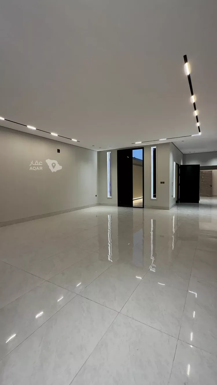 Villa for Sale in Riyadh Al Mahdiyah 12