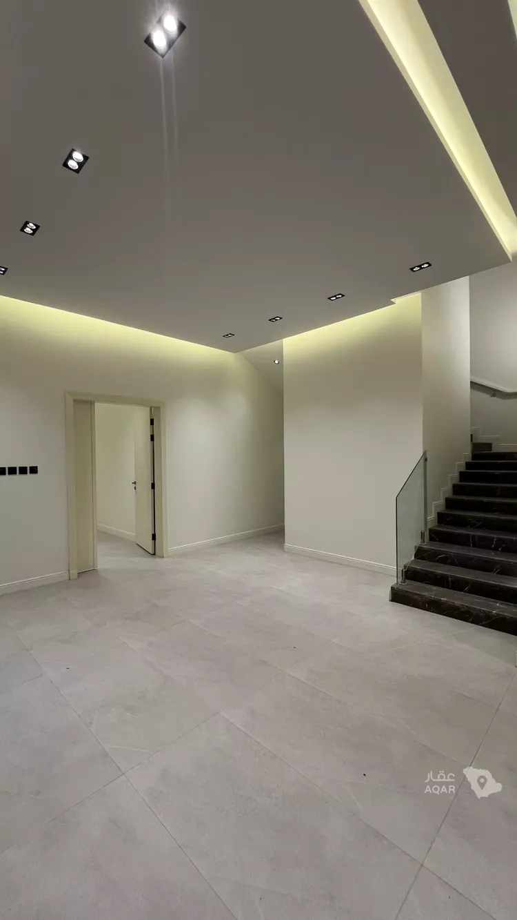 Villa for Sale in Riyadh Al Mahdiyah 4