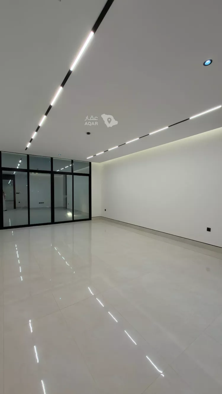 Villa for Sale in Riyadh Al Mahdiyah 10