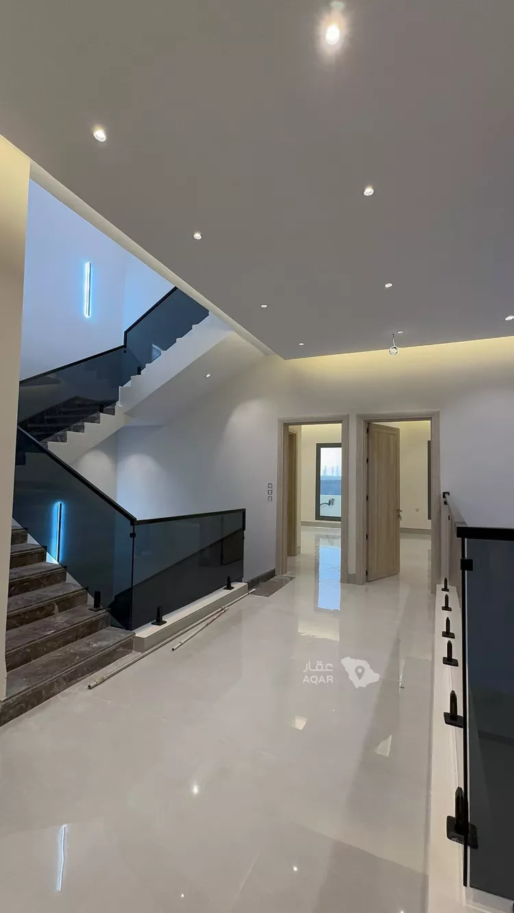 فيلا للبيع في شارع ابي الشيخ الاصبهاني, حي المهدية, مدينة الرياض, منطقة الرياض 11