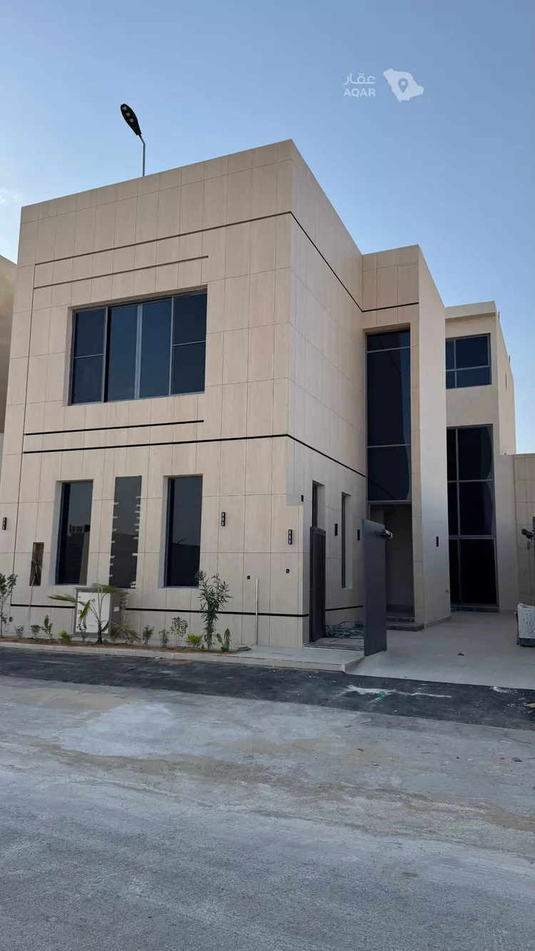 فيلا للبيع في شارع ابي الشيخ الاصبهاني, حي المهدية, مدينة الرياض, منطقة الرياض