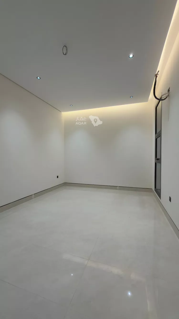 Villa for Sale in Riyadh Al Mahdiyah 14