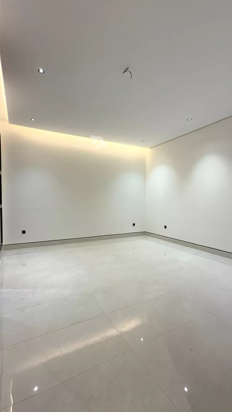 Villa for Sale in Riyadh Al Mahdiyah 15