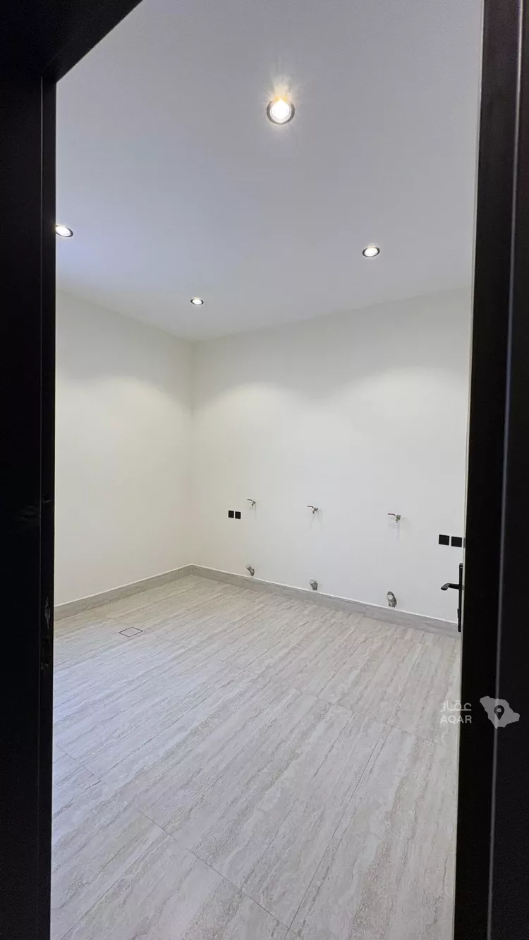 Villa for Sale in Riyadh Al Mahdiyah 19