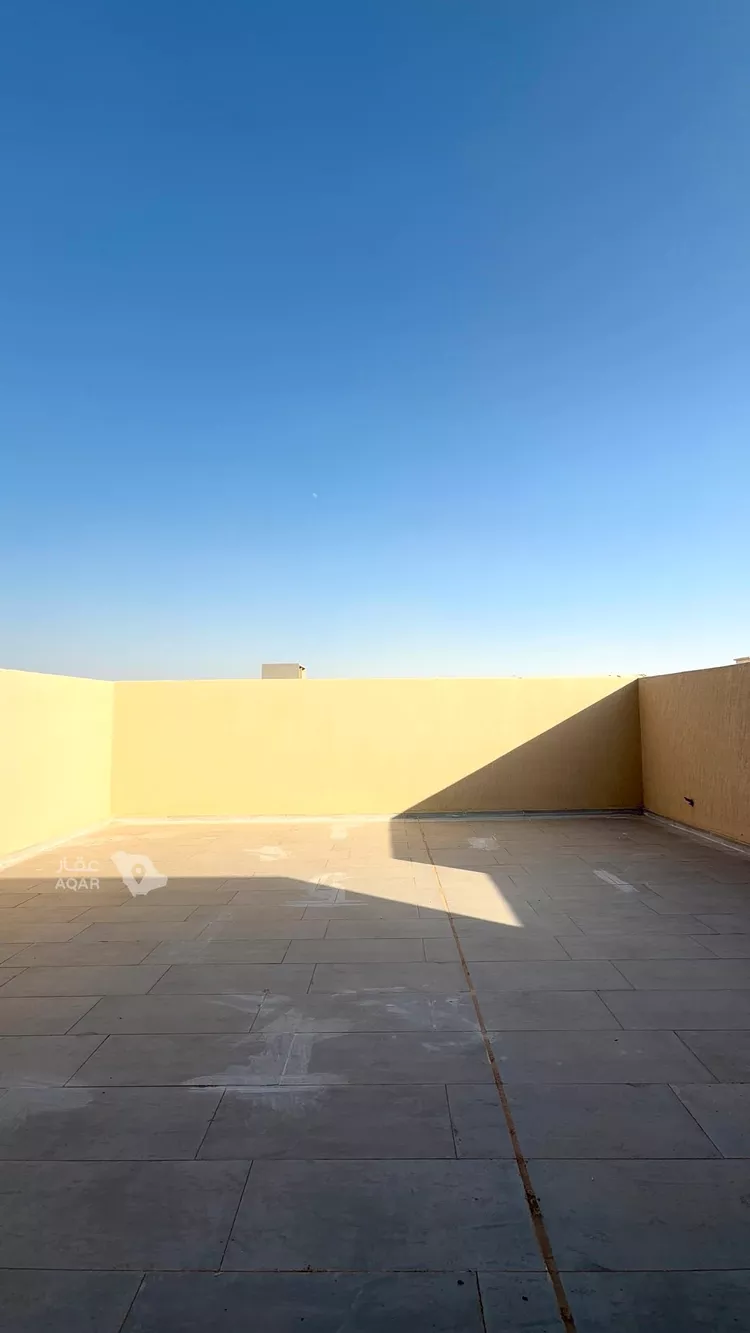 فيلا للبيع في شارع عبداللطيف بن المبارك, حي المهدية, مدينة الرياض, منطقة الرياض 8