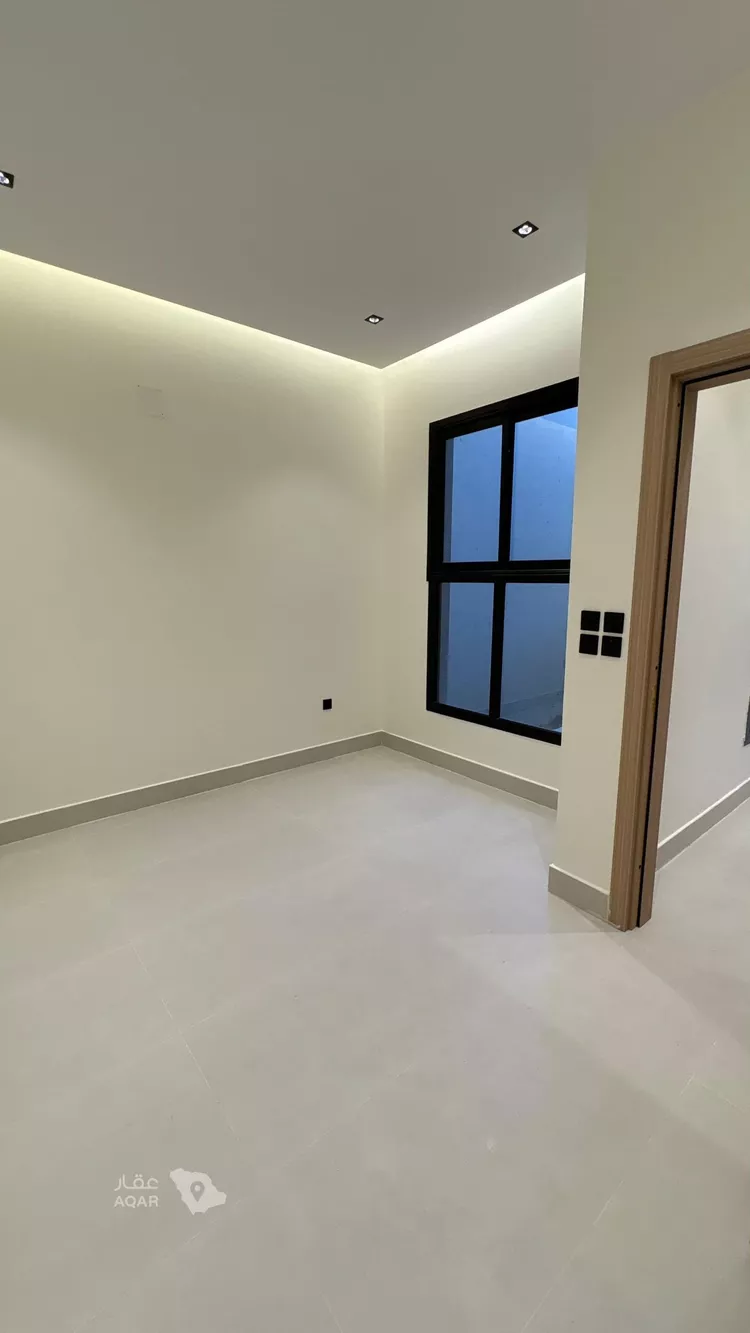 فيلا للبيع في شارع فؤاد سزكين, حي المهدية, مدينة الرياض, منطقة الرياض 12