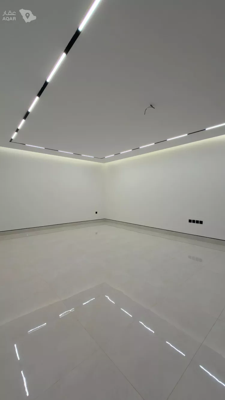 Villa for Sale in Riyadh Al Mahdiyah 7