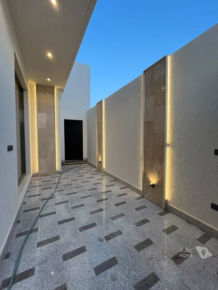 Villa for Sale in Riyadh Al Mahdiyah 3