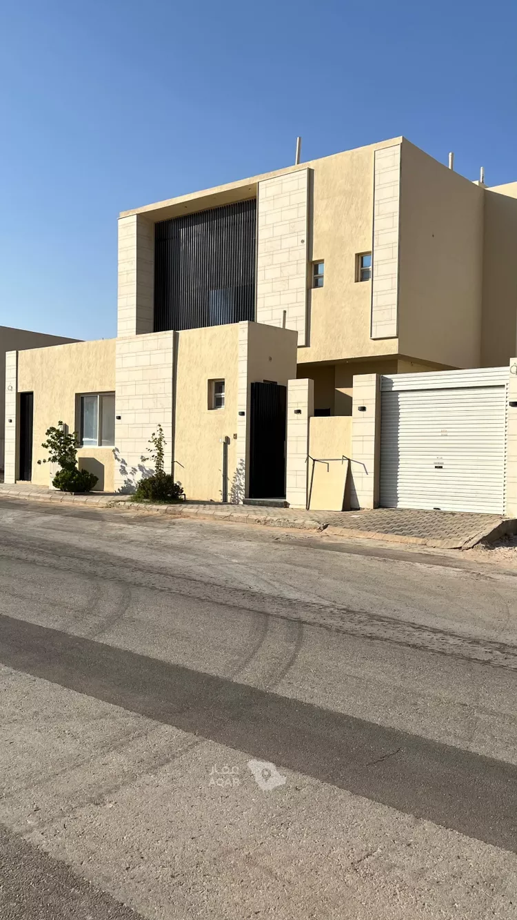 Villa for Sale in Riyadh Al Mahdiyah