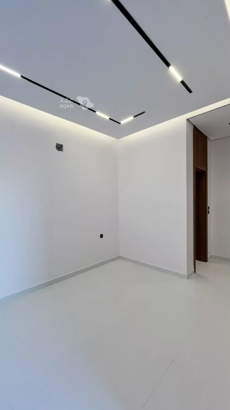 Villa for Sale in Riyadh Al Mahdiyah 12