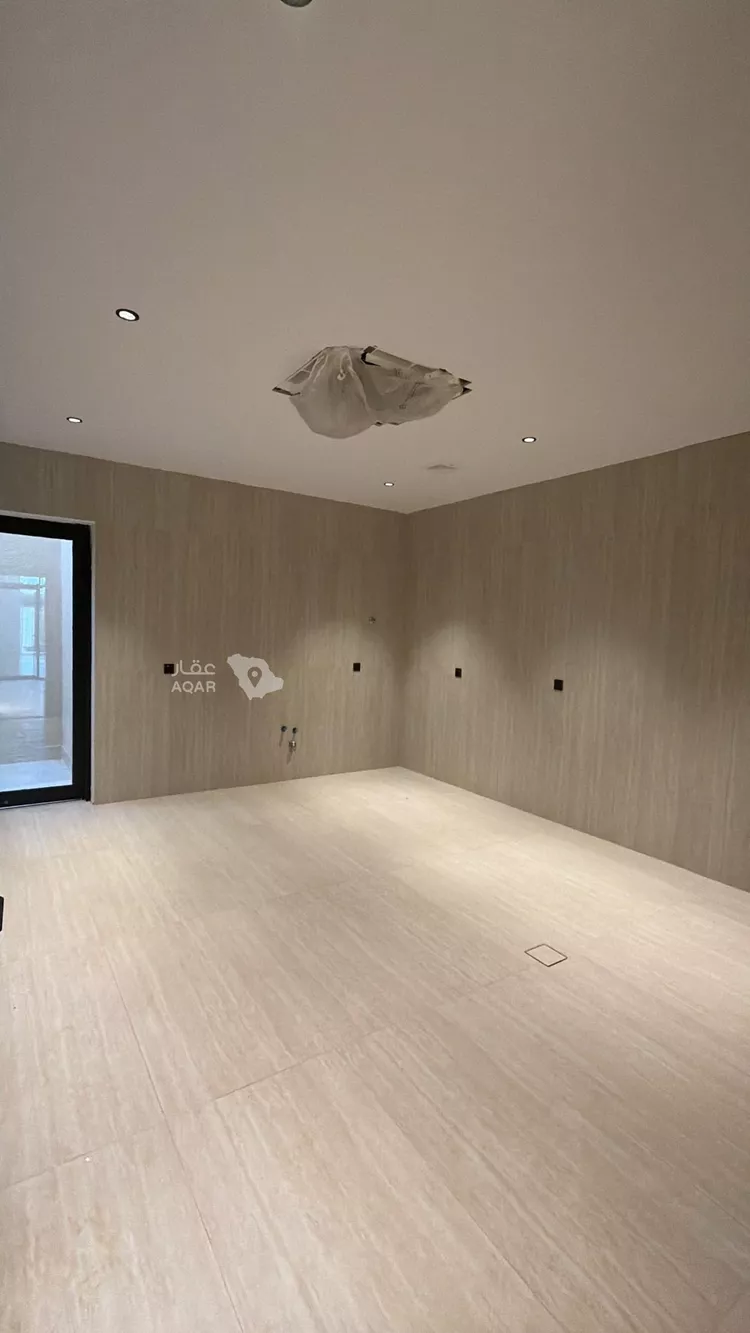 Villa for Sale in Riyadh Al Mahdiyah 18