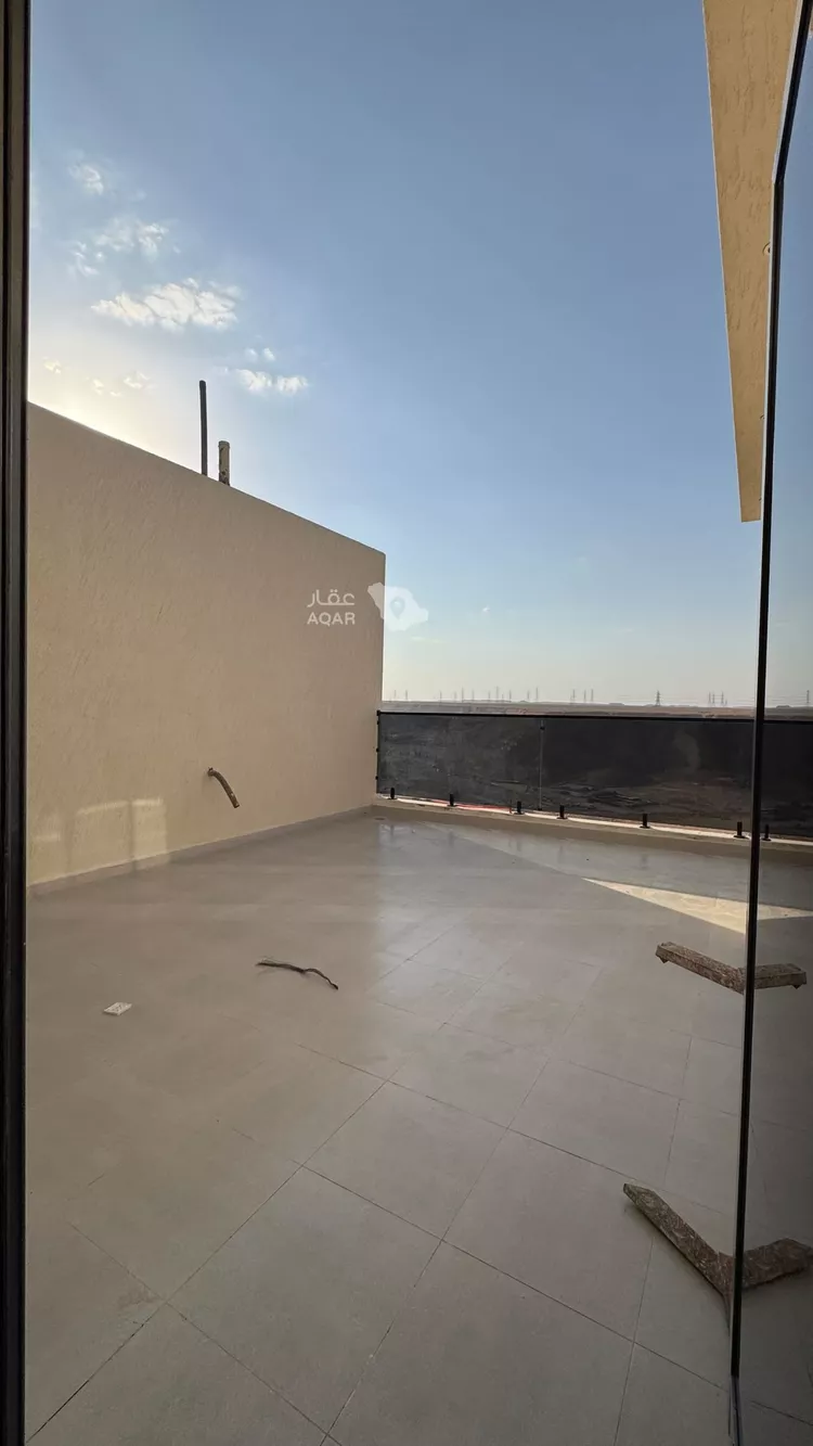 فيلا للبيع في شارع ابي الشيخ الاصبهاني, حي المهدية, مدينة الرياض, منطقة الرياض 12