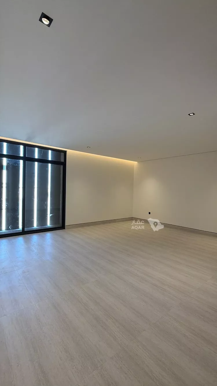 Villa for Sale in Riyadh Al Mahdiyah 3