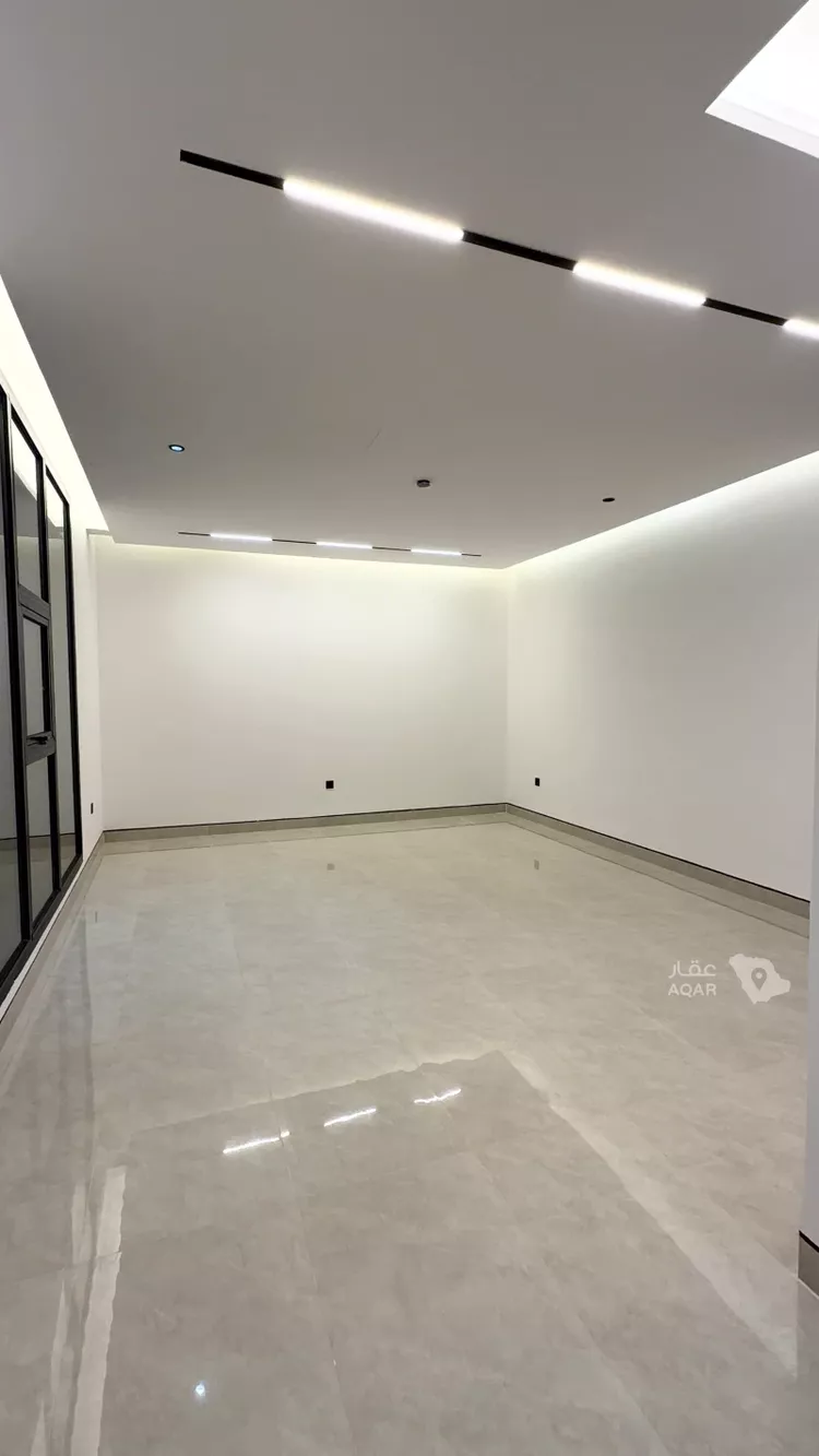 Villa for Sale in Riyadh Al Mahdiyah 7