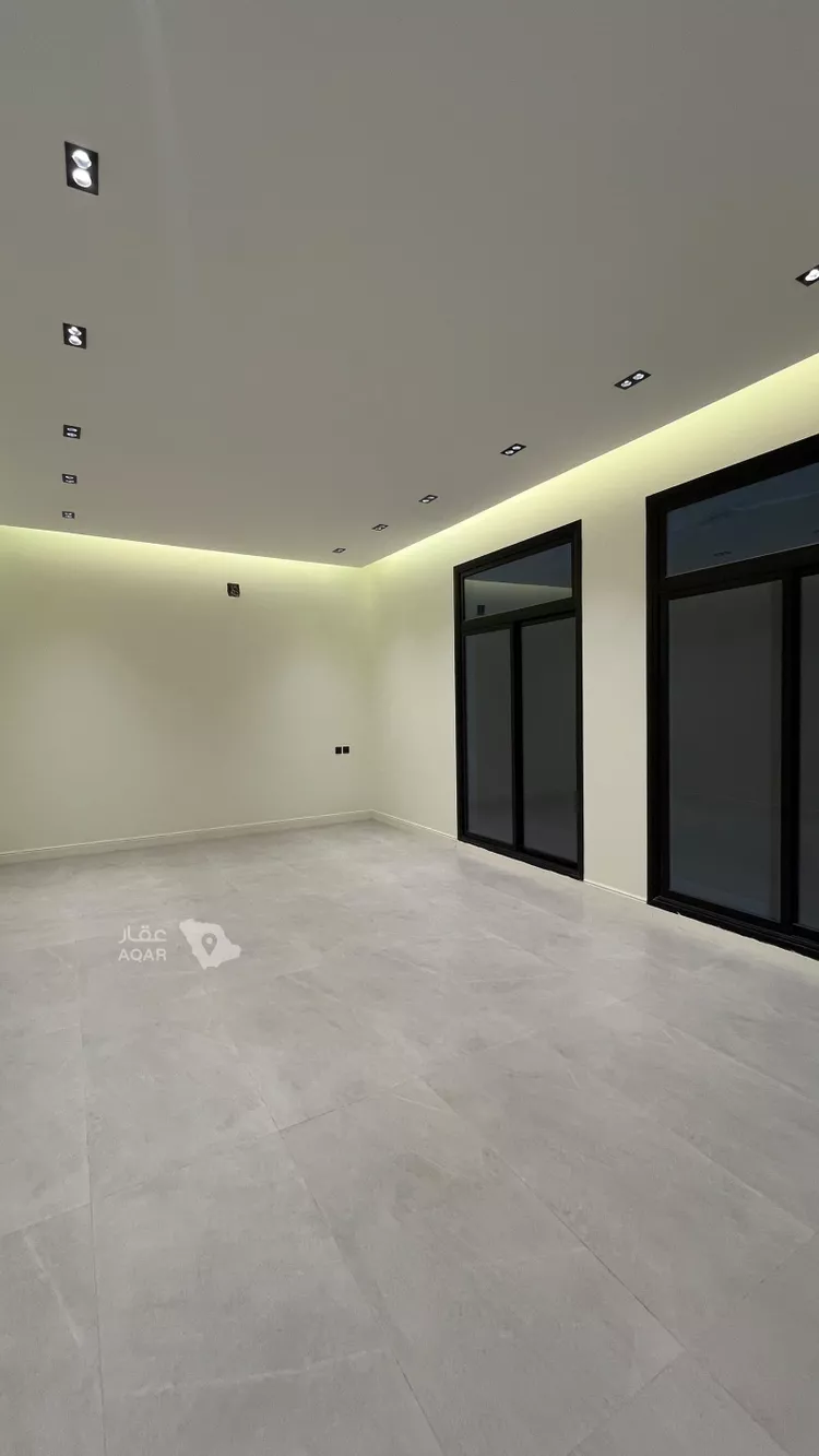 Villa for Sale in Riyadh Al Mahdiyah 5