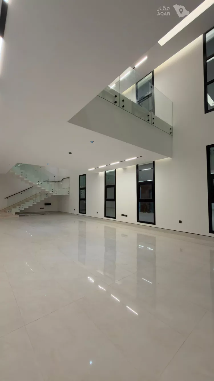 Villa for Sale in Riyadh Al Mahdiyah 17