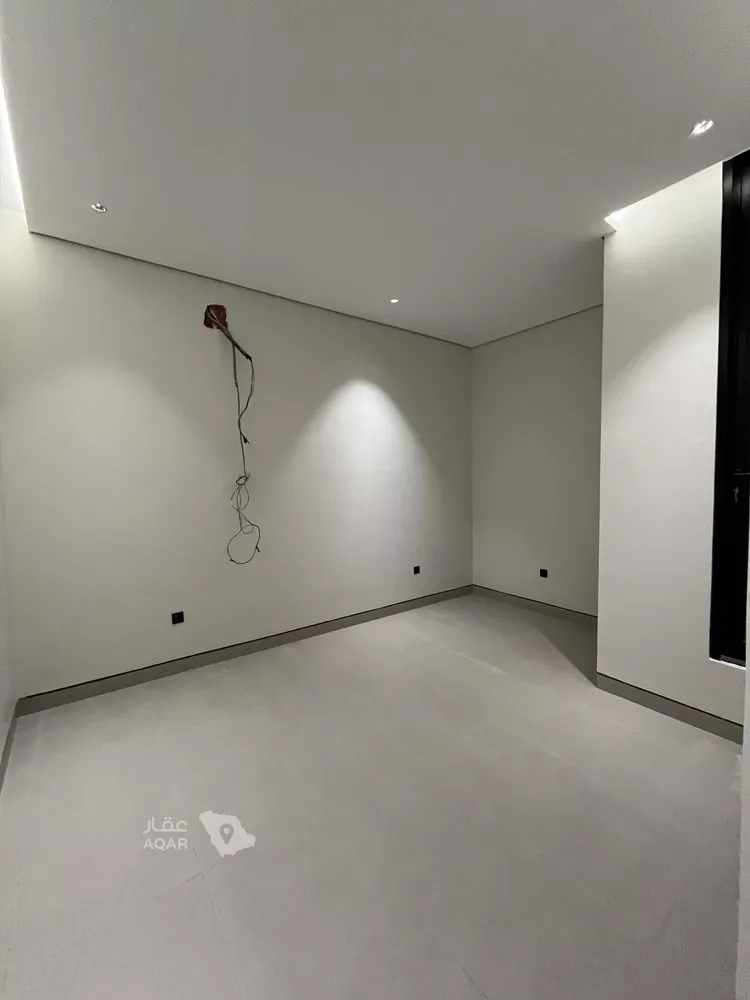فيلا للبيع في شارع أبي الحسن الأسفرائيني, حي المهدية, مدينة الرياض, منطقة الرياض 16