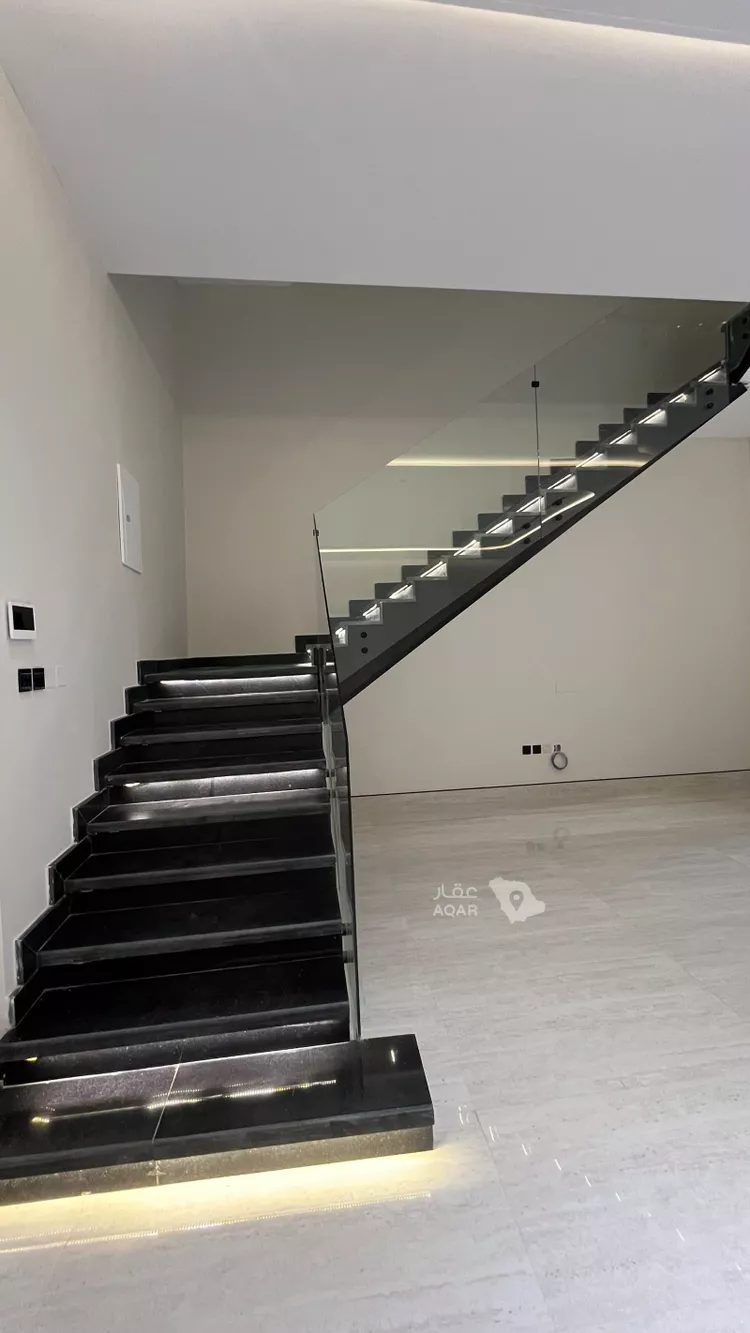 Villa for Sale in Riyadh Al Mahdiyah 8