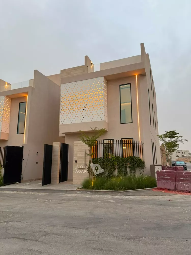 Villa for Sale in Riyadh Al Mahdiyah